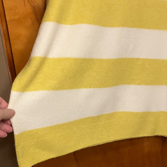 Vince Camuto. Oversized Yellow and White Striped Crewneck Sweater. Size S. EUC - Picture 6 of 7